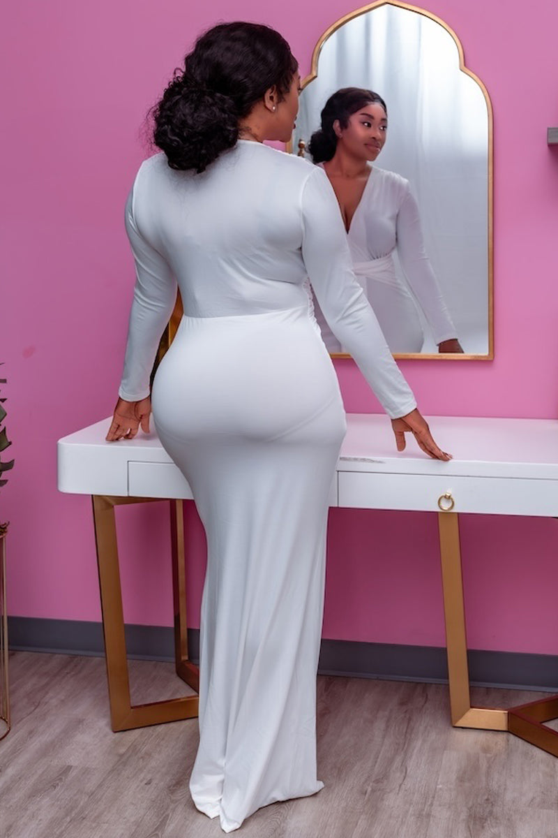 "Ivory Grace" Long Sleeve Maxi Dress