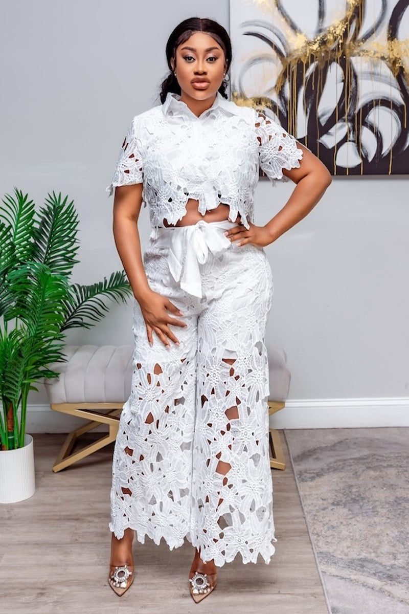 White Blossom Lace Set