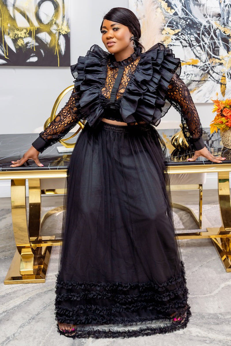 Princess Elegant Noir Ruffled Lace Ensemble
