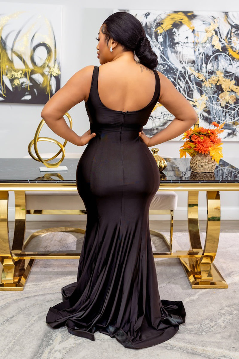 ELEGANT FABULOUS MAXI GOWN