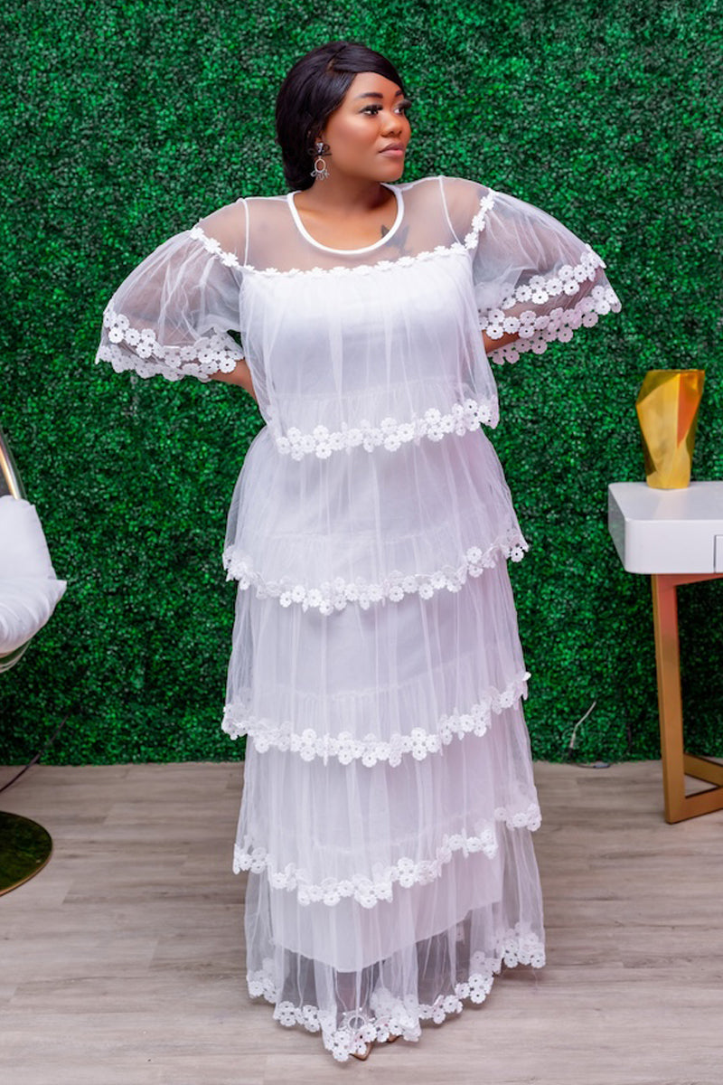 Elegant White Tiered Lace Maxi Dress