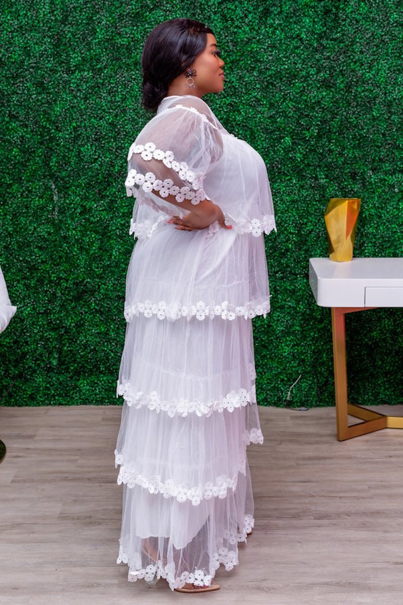 Elegant White Tiered Lace Maxi Dress